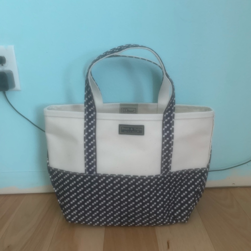 L.L bean boat and tote ivory bag